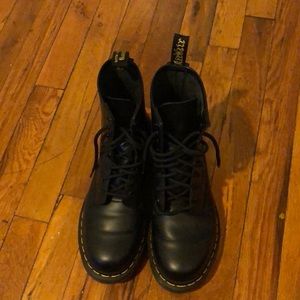 Dr. Martens 1460. Smooth black